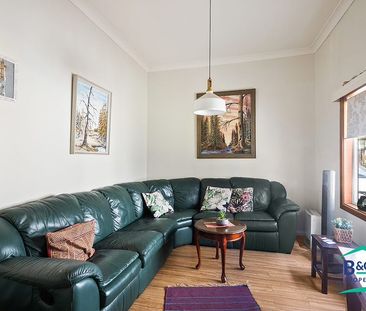 4-bedroom shared house, Lysaght st - Photo 4