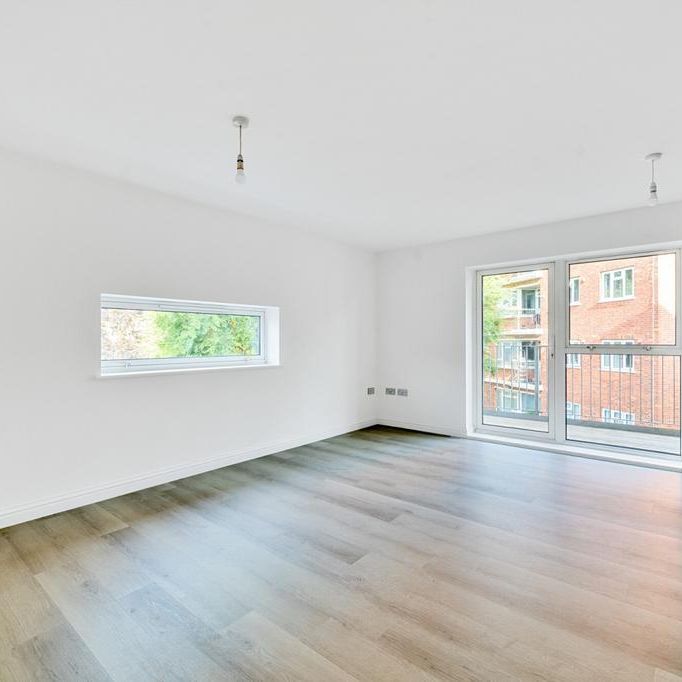 2 bedroom flat to rent - Photo 1