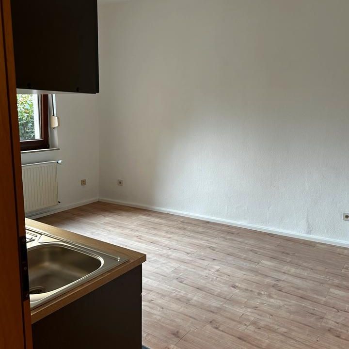 Frisch sanierte 2-Zimmer-EG-Wohnung in Gladbeck-Mitte - Photo 1