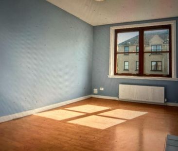 3 bedroom flat to rent - Photo 5