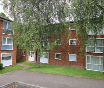 2 bed Flat for rent - Photo 6