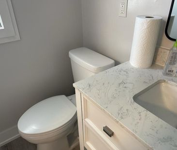 For Lease - 281 Kenwood Avenue, Georgina, Ontario - Photo 5