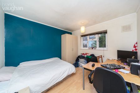 4 bedroom apartment to rent - Photo 4