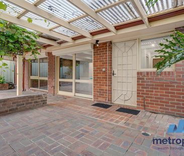 16 Beddoe Road, VERMONT, VIC - Photo 5