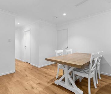 Contemporary Family Living with Outdoor Entertaining Appeal - Photo 5