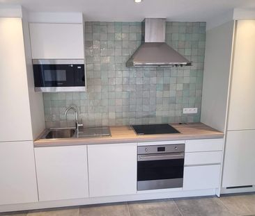 Volledig vernieuwd en lichtrijk appartement met aangenaam terras - Foto 6