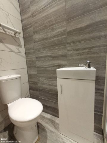 Studio Flat, Hither Green Lane, SE13 - Photo 3