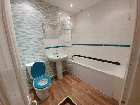 1 bedroom flat to rent - Photo 4