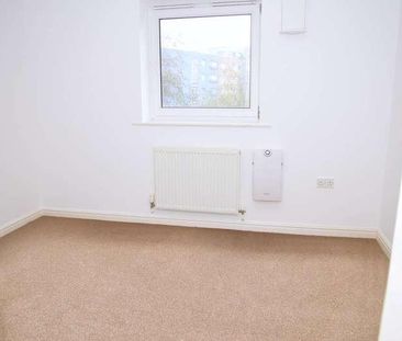 Miles Drive, Thamesmead West, SE28 - Photo 3