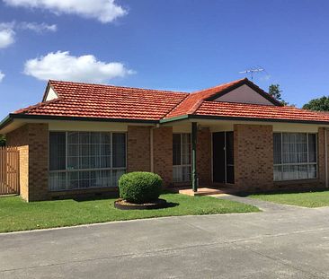 Just like a house is this lovely 2 bedroom unit with all the comforts - Photo 1