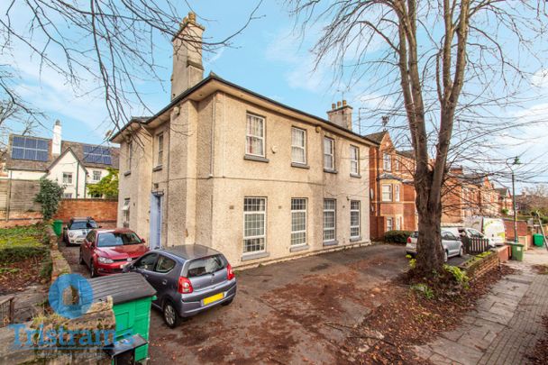 7 bed Flat for Rent - Photo 1