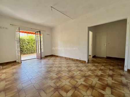 Location Appartement 2 pièces 52 m2 à Saint-Aygulf - Photo 4