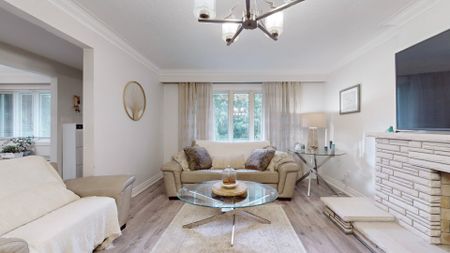 For Lease - 11 Elynhill Drive, Toronto, Ontario - Photo 3