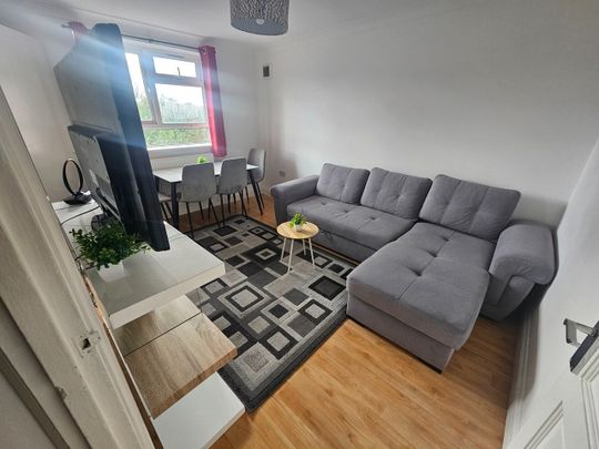 2 Bed Flat, Ponder Street, N7 - Photo 1