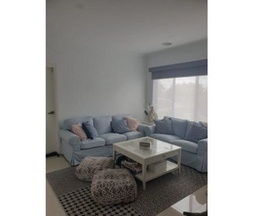 Affordable Family Living in Craigieburn - Photo 3