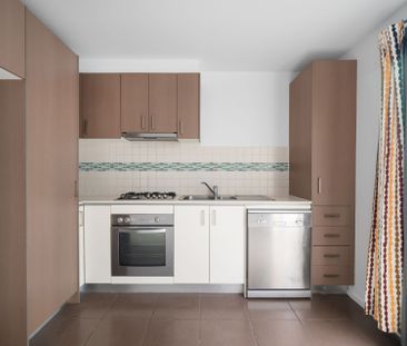 2-Bedroom Apartment in Boutique LUXE Complex - Photo 2