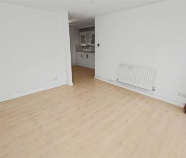 Red Road, Borehamwood - Photo 5