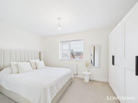 2 bedroom semi-detached house to rent - Photo 3