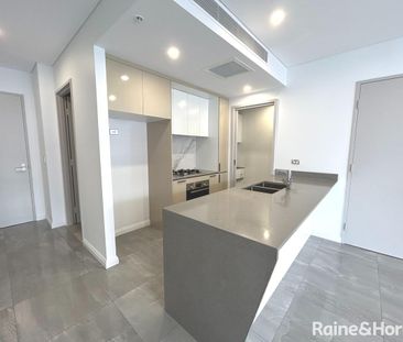 High and Proud, As New Luxury Apartment - Photo 3