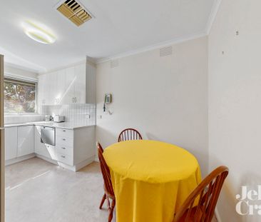 2/400 Mont Albert Road, Mont Albert - Photo 3
