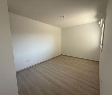 location Appartement T2 DE 46.9m² À CASTELGINEST - Photo 1