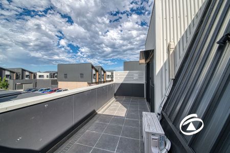 1 Codrus Walk, 3810, Pakenham Vic - Photo 3