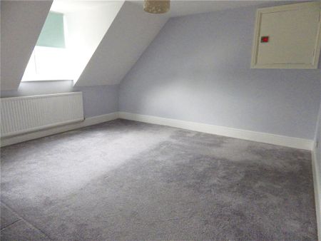 3 bedroom apartment to rent - Photo 4