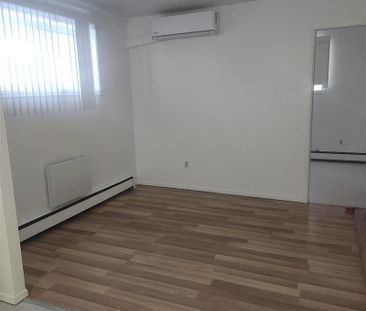 Immeuble - 540 13e Av Nord 3 1/2 à Louer - Près Du Cégep De Sherbrooke - Photo 3