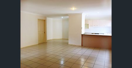 NEW CARPET WITH AIR CONDITIONER HOME!!! FANTASTIC LOCATION & RESORT STYLE LIVING - Photo 2