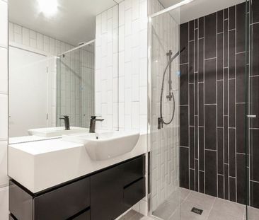 Located in Heart of Doncaster with a Walk to Westfield - Photo 5