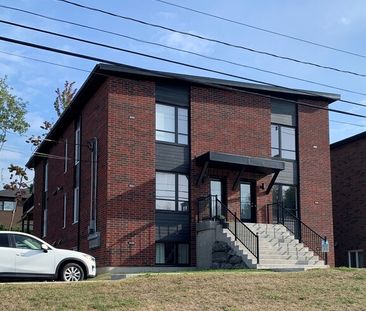 Magnifique 4½ Nord De Sherbrooke - Photo 1