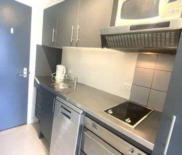 Te Aro Living -One week rent free! - Photo 1