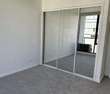 908/148 Wells Street - Photo 3