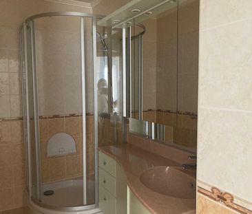 Location Appartement 3 pièces 72m² LISIEUX 14100 - Photo 4