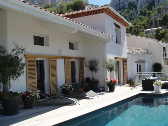 Villa Location Meublée courte durée 226m² Marseille 13008 - Photo 1