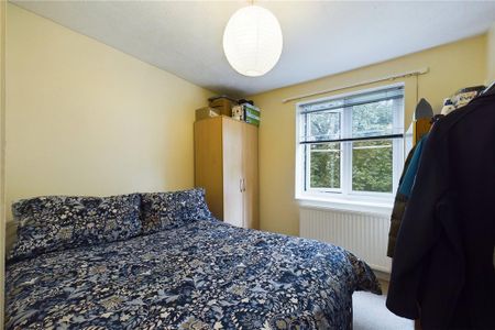 2 bedroom maisonette to rent - Photo 2