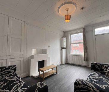 5 Bed Student Accommodation - Photo 1