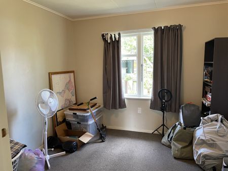 Wainuiomata Living - Photo 3