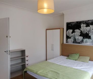 4 bedroom terraced house to rent - Photo 5