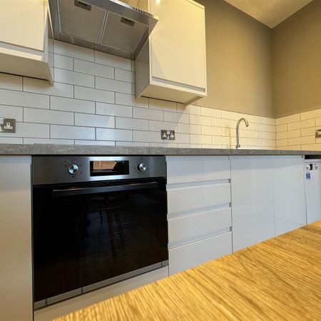 2 bedroom apartment to rent - Photo 4