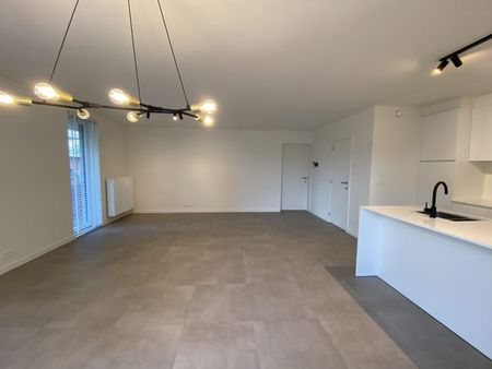 Appartement te huur - Foto 2