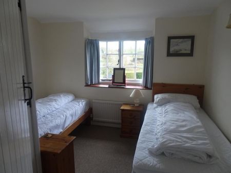 2 bedroom terraced house to rent - Photo 4