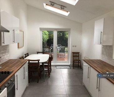 6 bedroom terraced house to rent - Photo 5