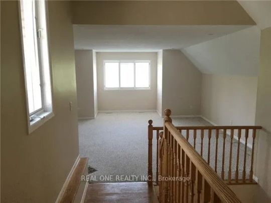 Detached Home For Lease | W9048314 - Photo 1