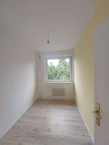 Familienwohnung mit Balkon in ruhiger Lage zu vermieten! - Photo 2