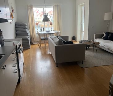 Tunnbindarvägen, Smögen - Photo 1