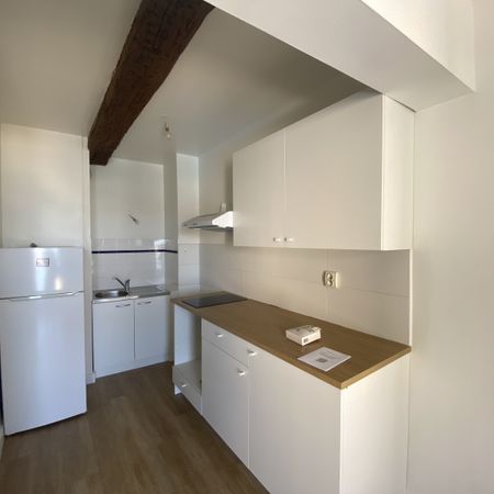 STUDIO A LOUER / PORT DE TOULON - Photo 4