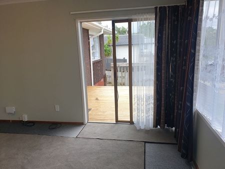 Full size 3 bedroom home (110 square metre house) - Photo 5