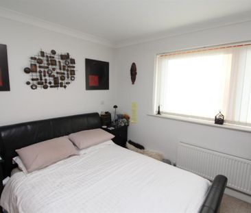 3 bedroom House To Let - Photo 5