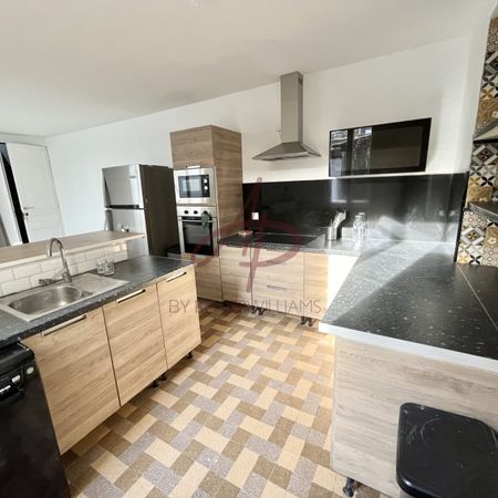 Location Appartement 1 pièce 232m² ROUBAIX 59100 - Photo 3